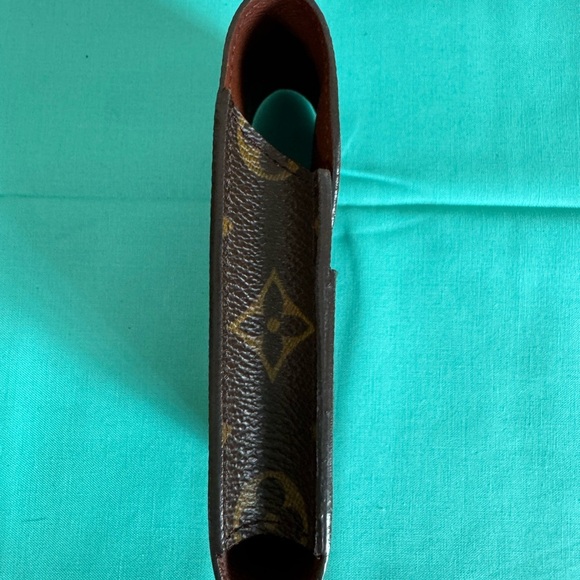 Louis Vuitton Cigarette/Accessory Pouch - Picture 3 of 7